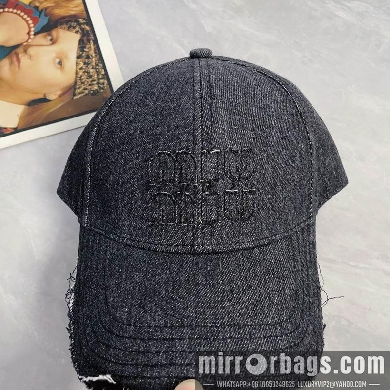 Replica Miumiu Hat dx38