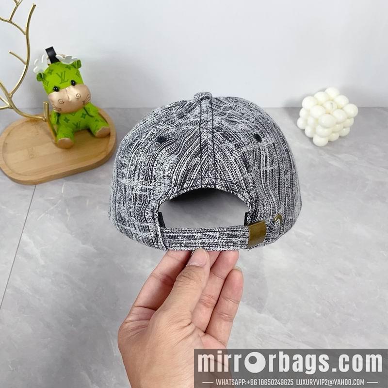 Replica Loewe Hat dx27