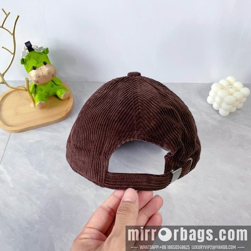 Replica YSL Hat dx28