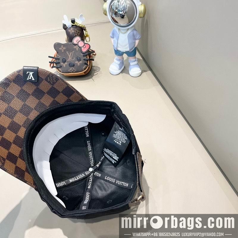 Replica LV Hat 081803