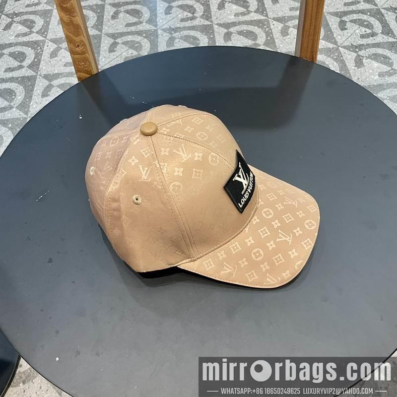 Replica LV Hat 042802