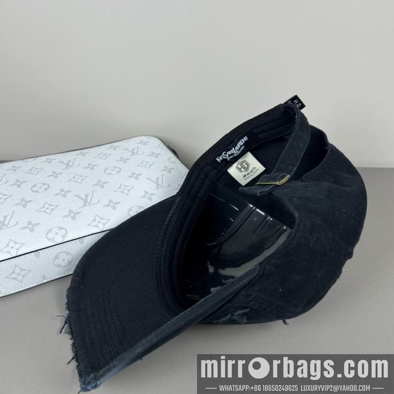 Replica YSL Hat dx34