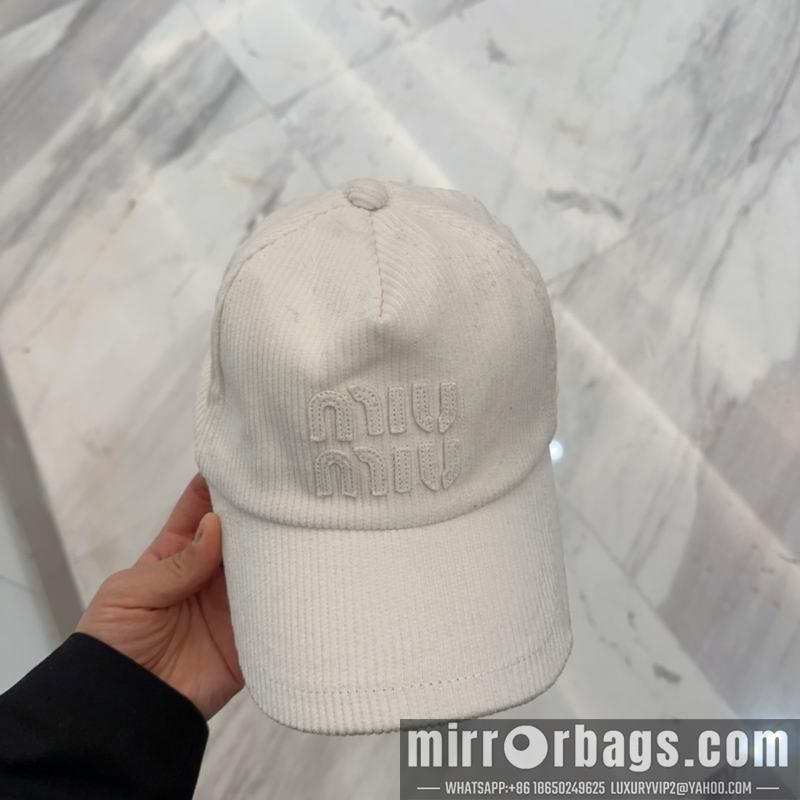 Replica Miumiu Hat dx37