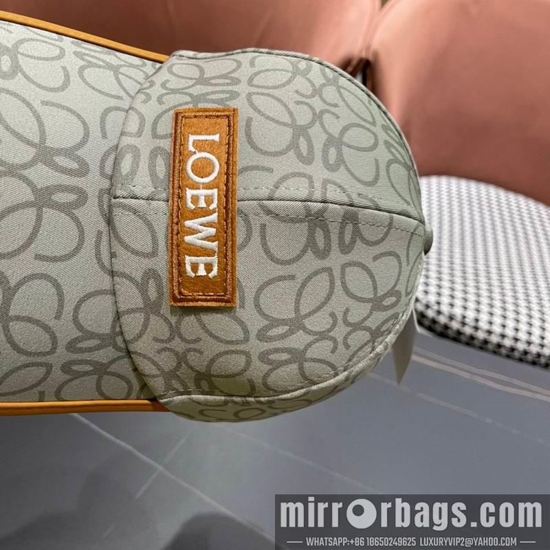 Replica Loewe Hat 101101