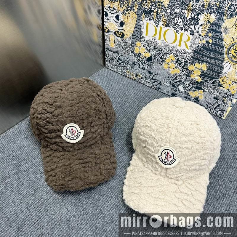 Replica Moncler Hat dx10