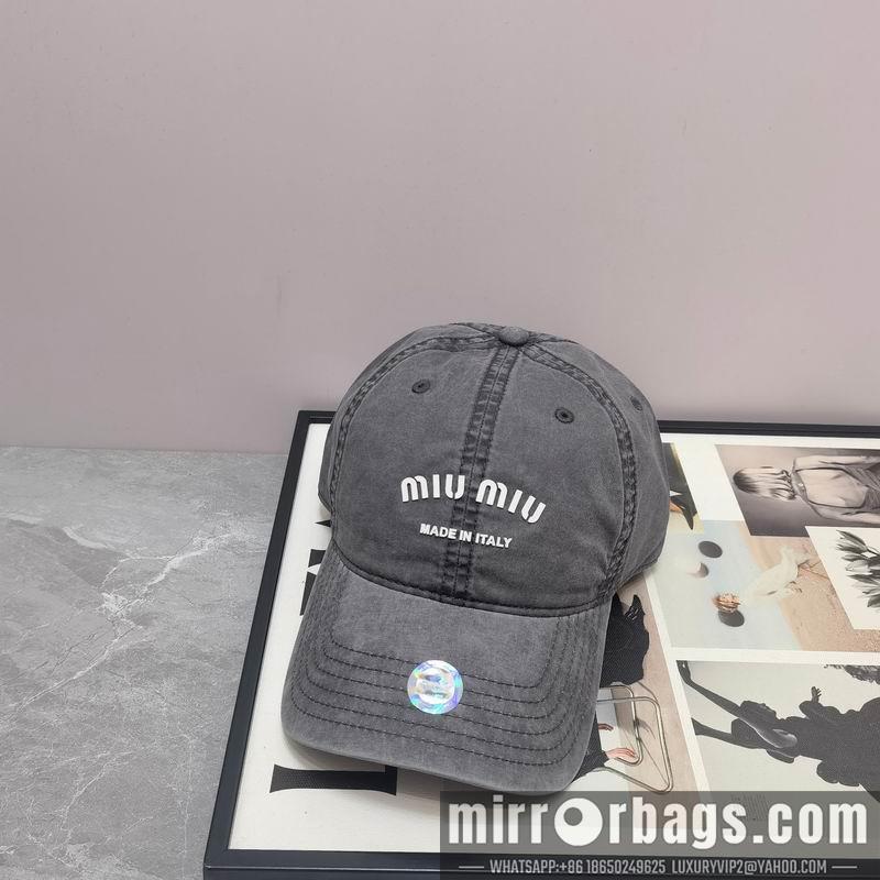Replica Miumiu Hat dx39