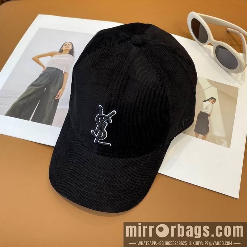 Replica YSL Hat dx26