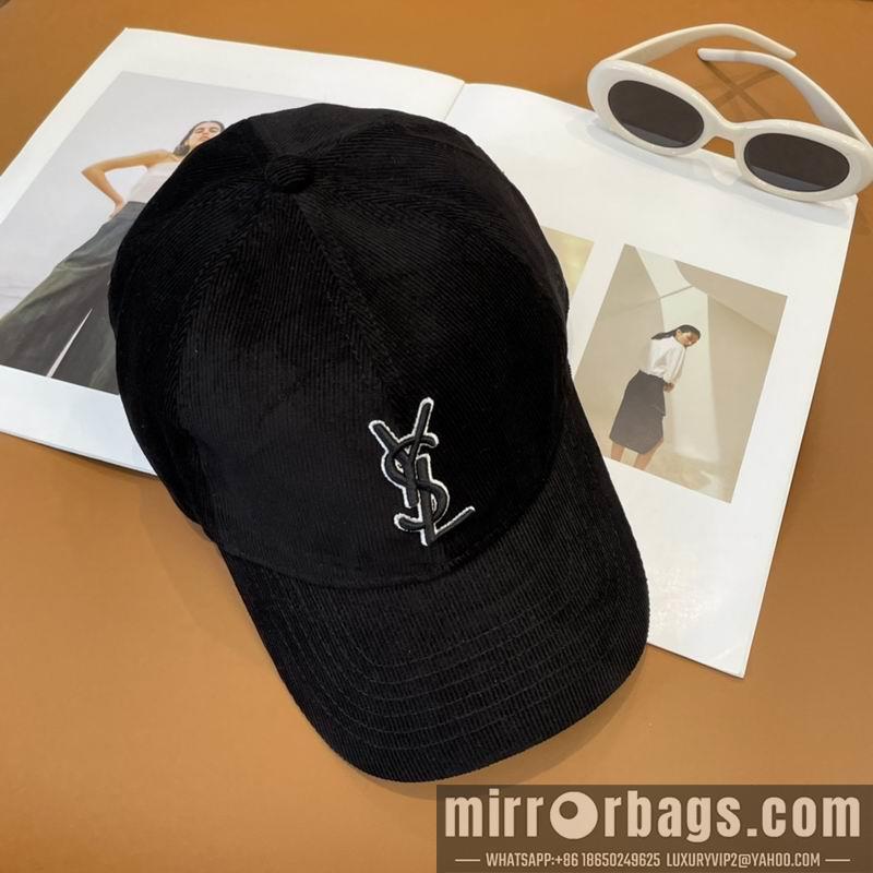 Replica YSL Hat dx26