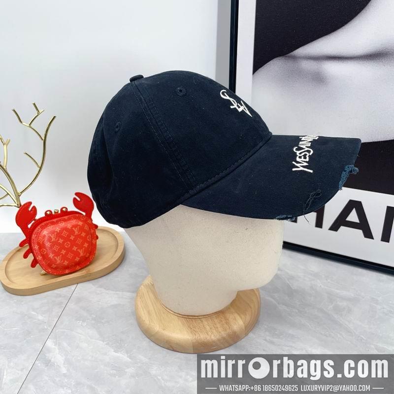 Replica YSL Hat dx32