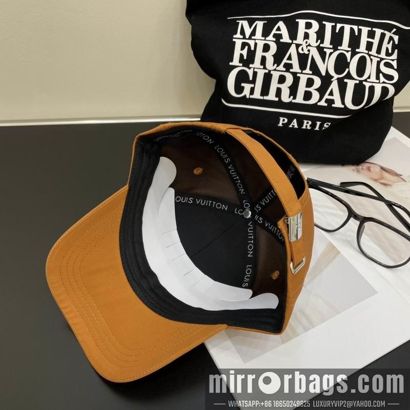 Replica LV Hat 042702