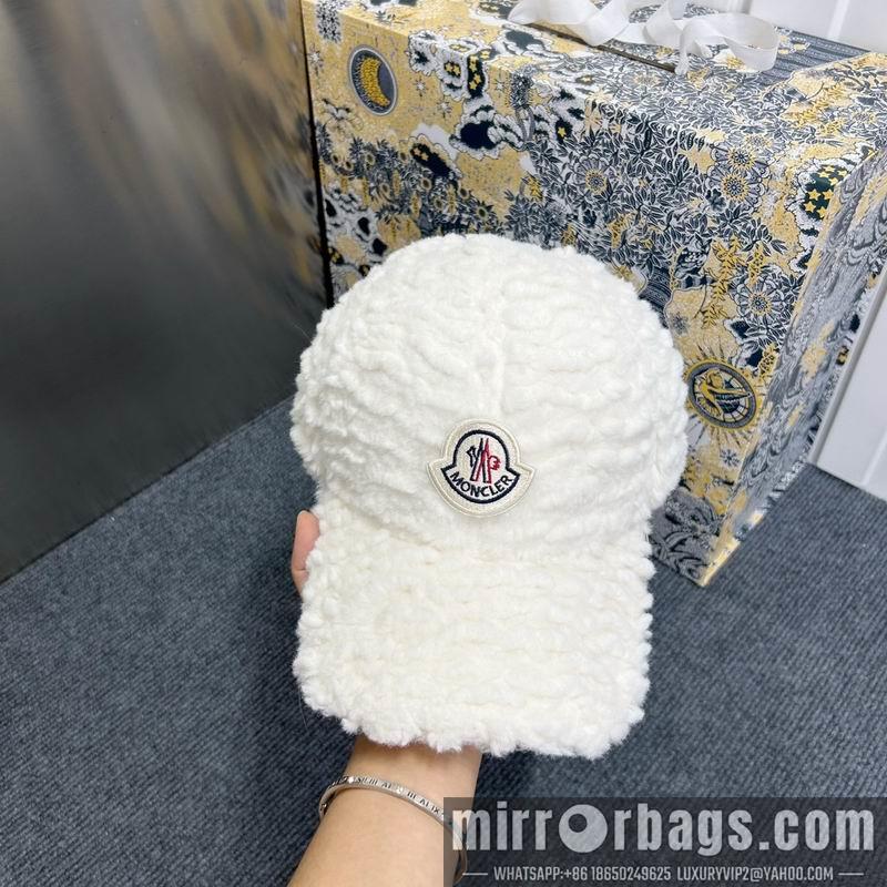 Replica Moncler Hat dx10