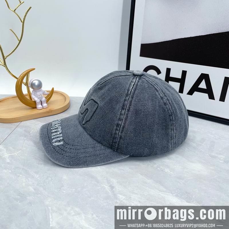Replica Miumiu Hat dx21