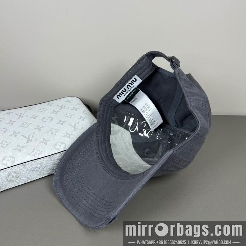 Replica Miumiu Hat dx44
