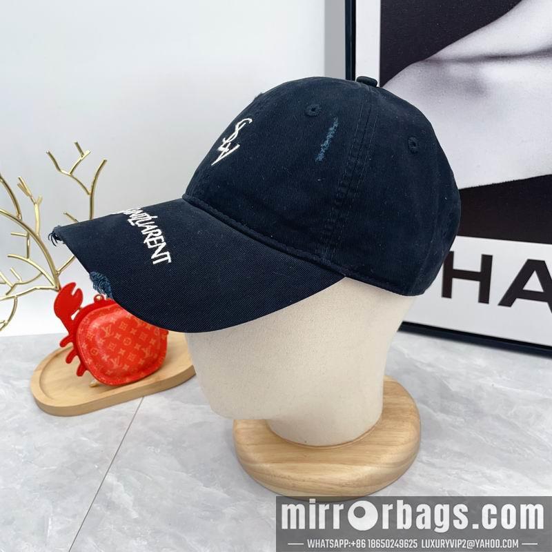 Replica YSL Hat dx32