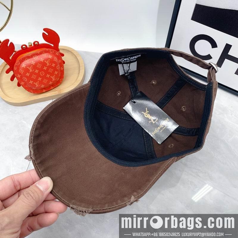 Replica YSL Hat dx32