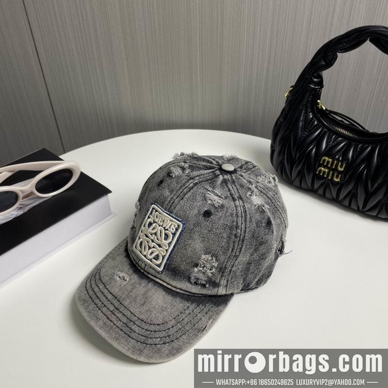 Replica Loewe Hat dx50