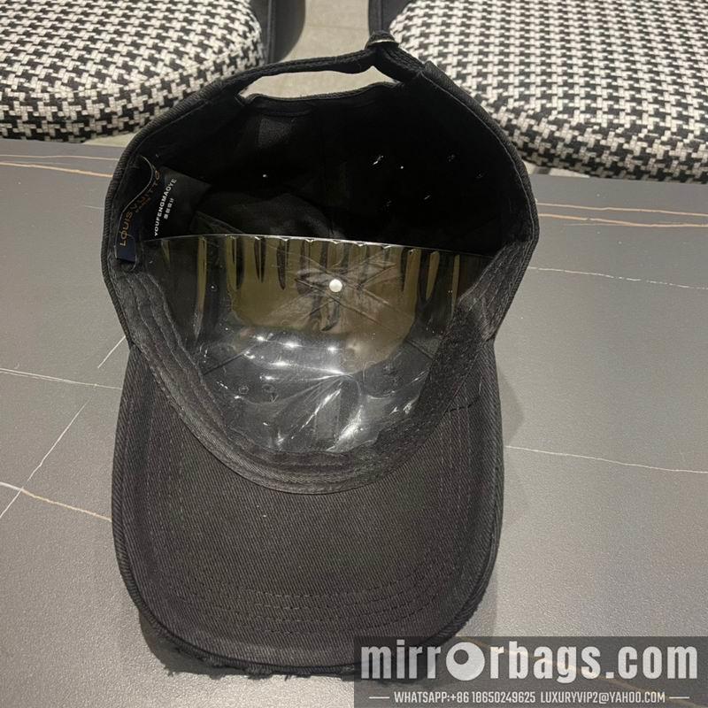 Replica LV Hat 042708