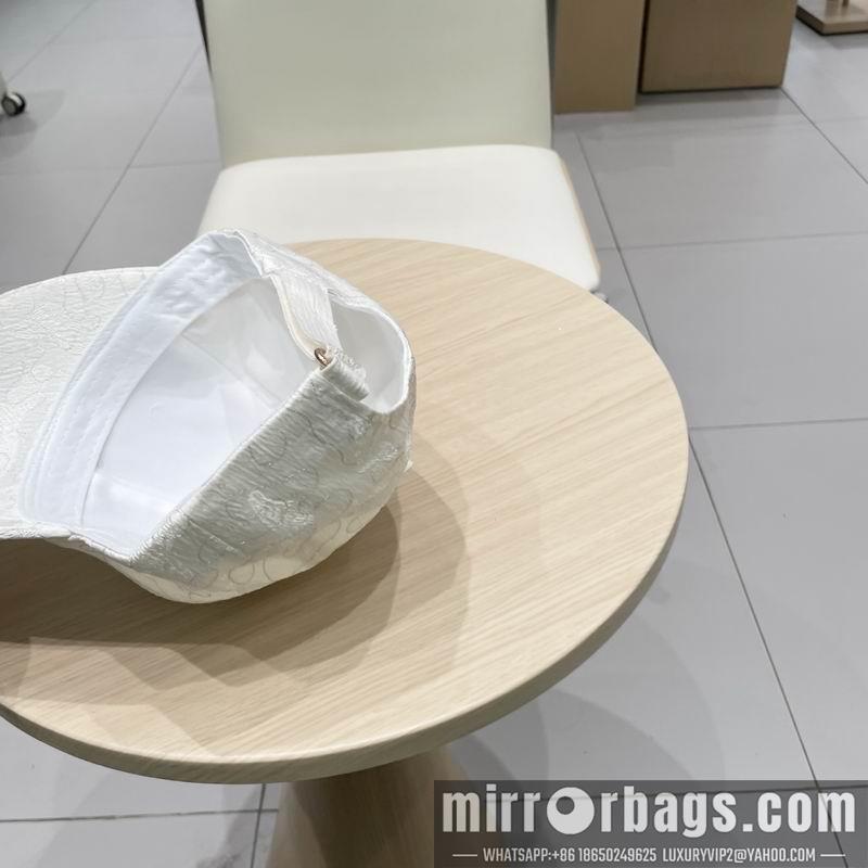 Replica LV Hat 041402