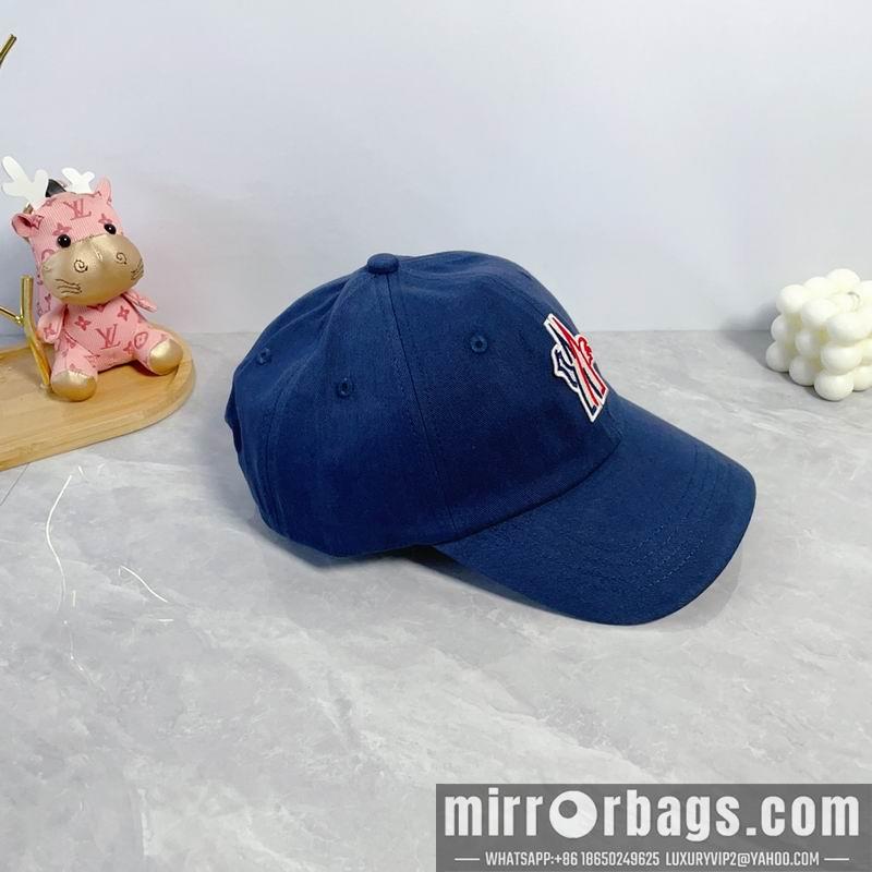 Replica Moncler Hat dx07