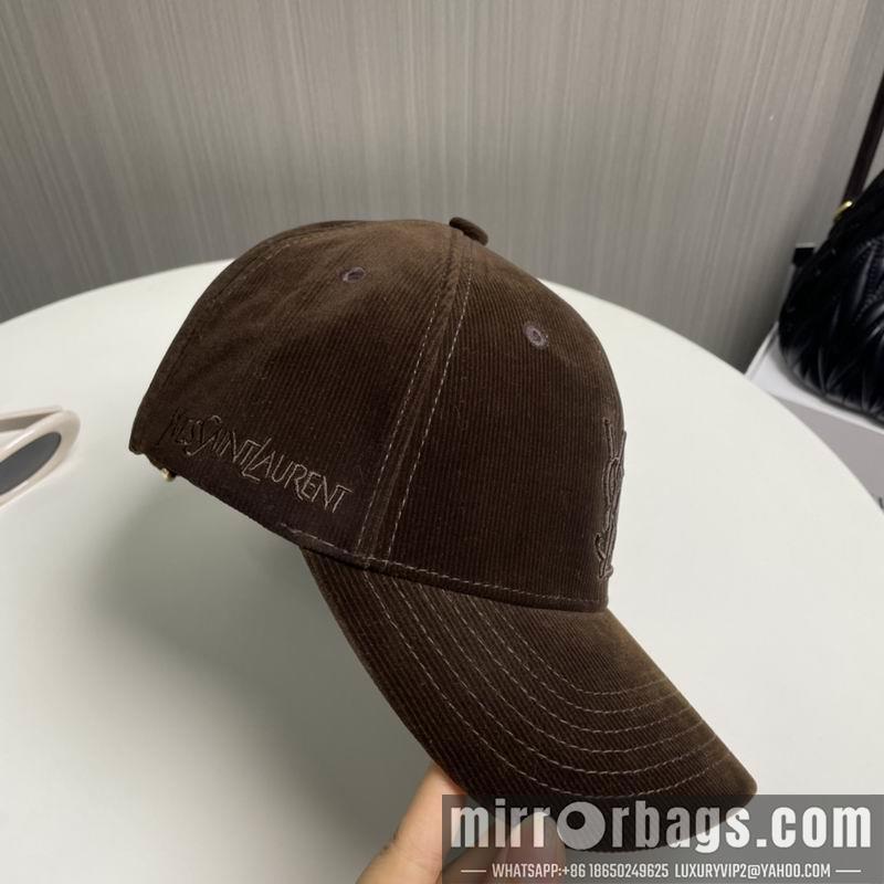 Replica YSL Hat dx31