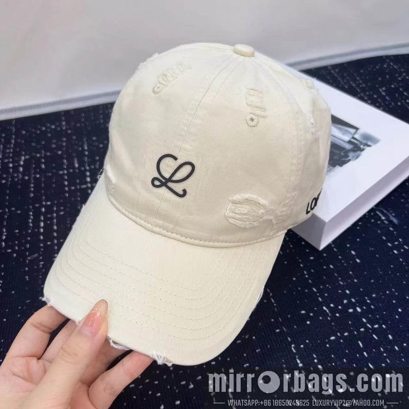 Replica Loewe Hat dx18