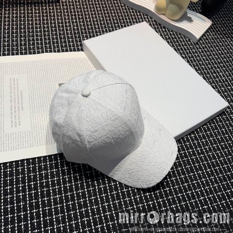 Replica Loewe Hat dx03