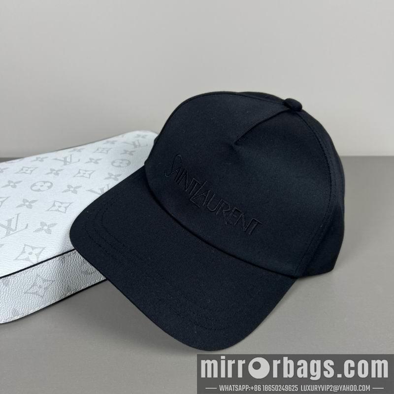 Replica YSL Hat dx37