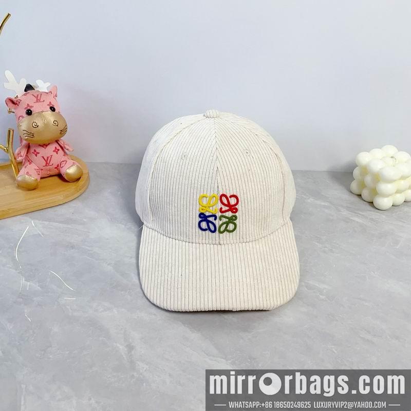 Replica Loewe Hat dx15