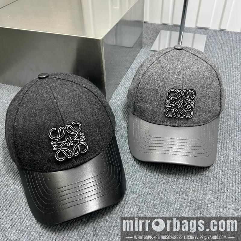 Replica Loewe Hat dx35