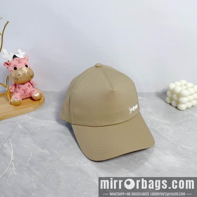 Replica YSL Hat dx17