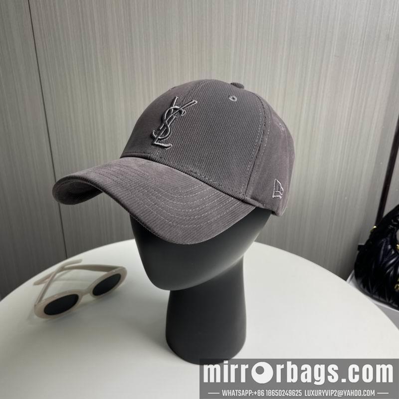 Replica YSL Hat dx31