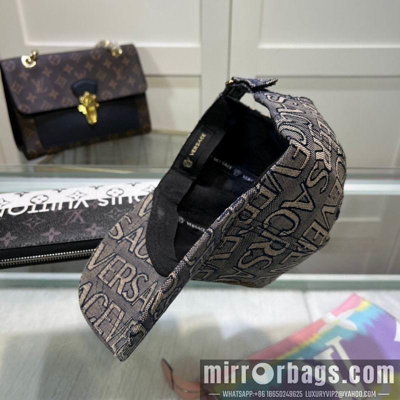 Replica Versace Hat dx04