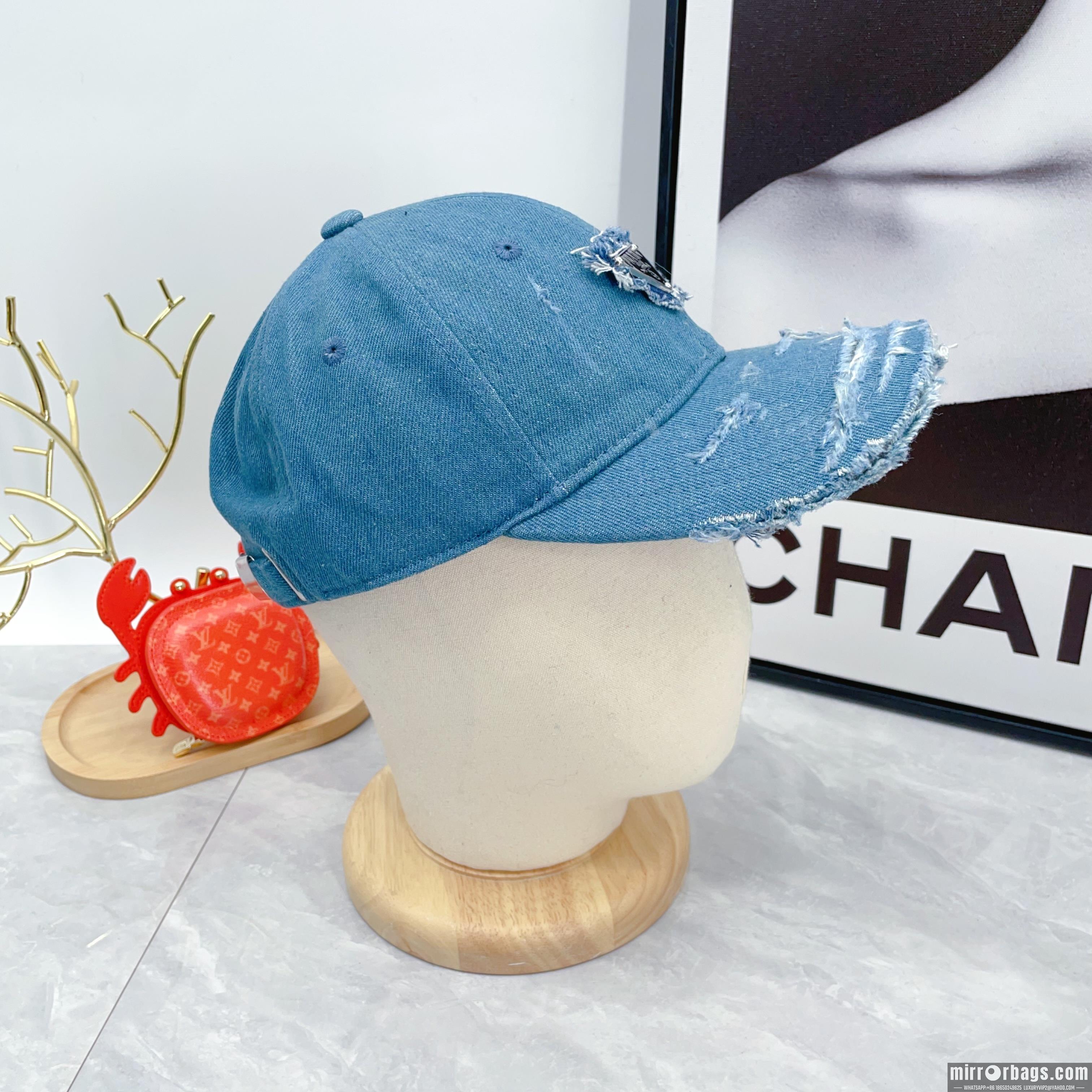 Replica Prada Hat dx01