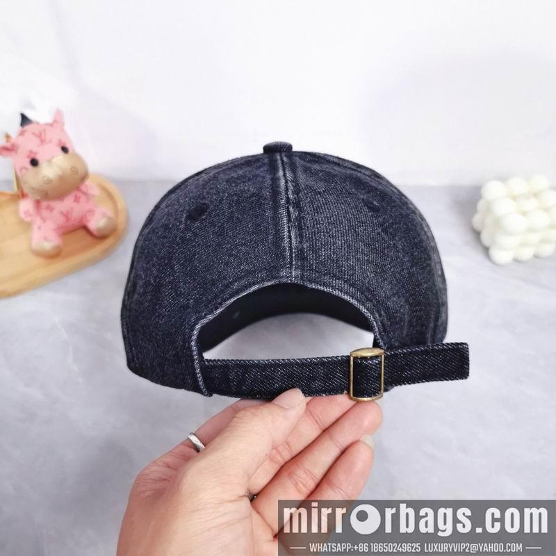 Replica Loewe Hat dx07