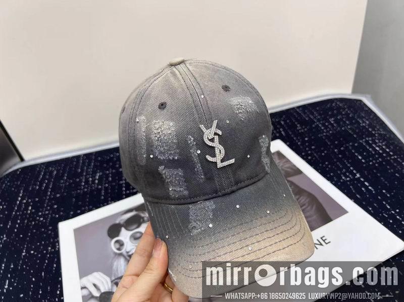 Replica YSL Hat dx23