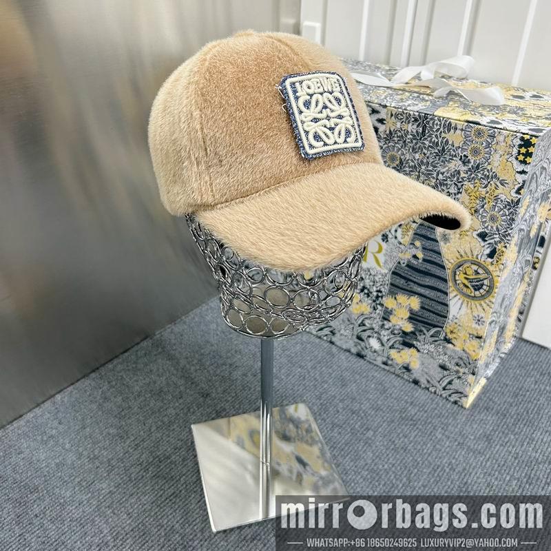 Replica Loewe Hat dx16