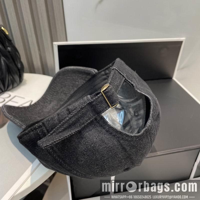 Replica Loewe Hat dx55