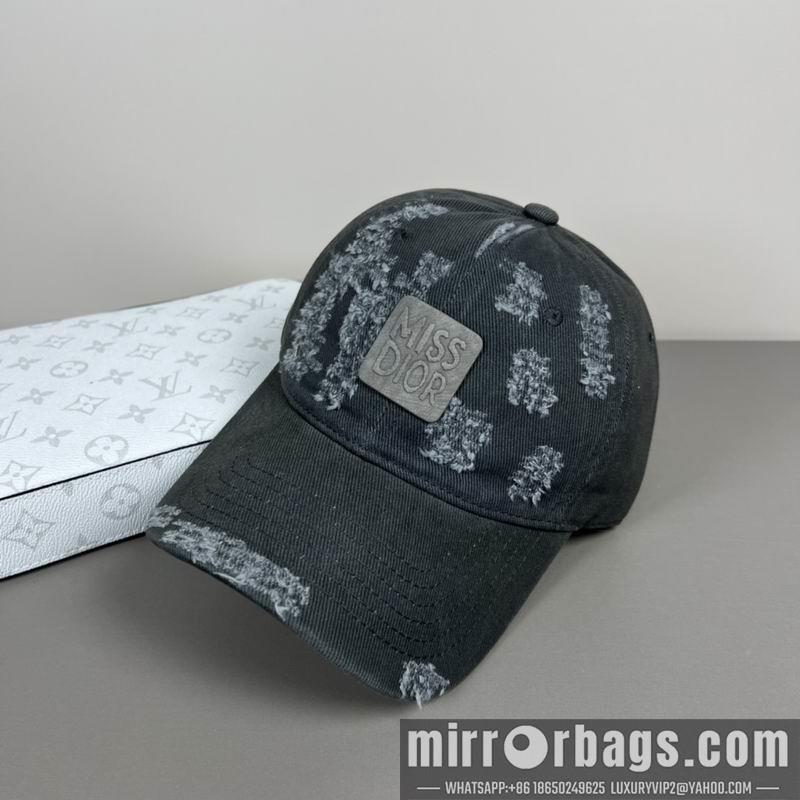 Replica Dior Hat dx07