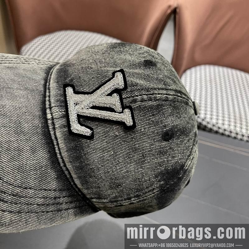 Replica LV Hat 042707