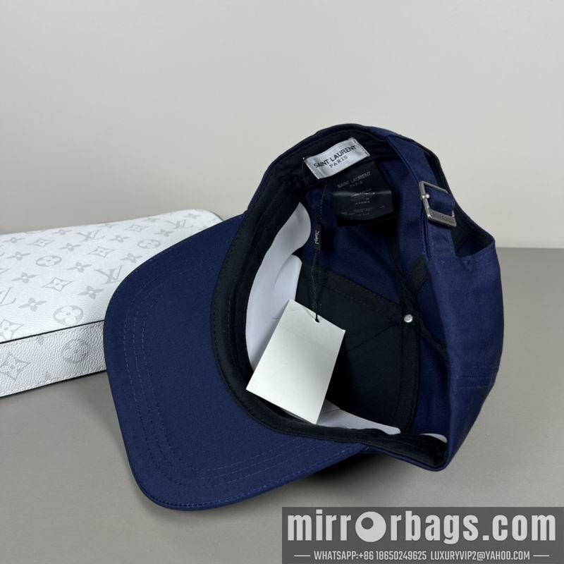 Replica YSL Hat dx37