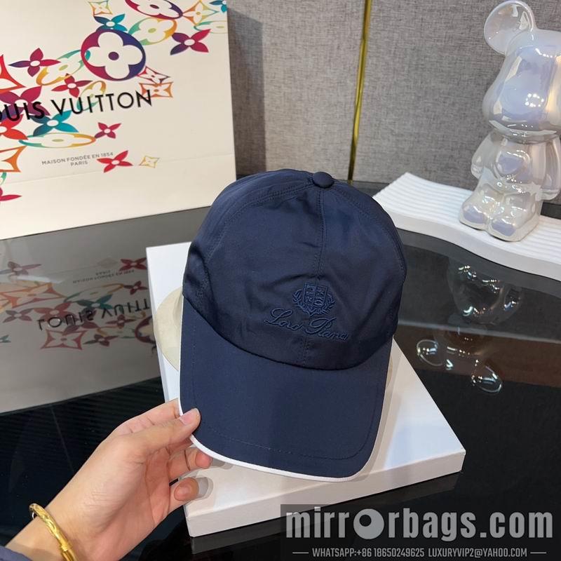 Replica Loro Paina Hat dx01