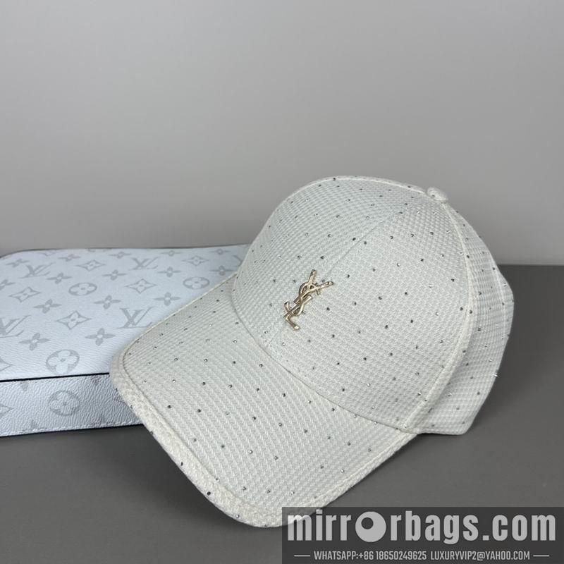 Replica YSL Hat dx36