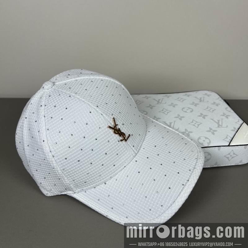 Replica YSL Hat dx36