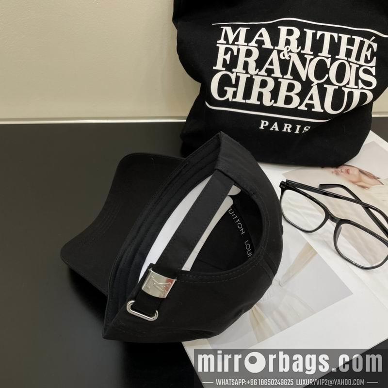 Replica LV Hat 042702