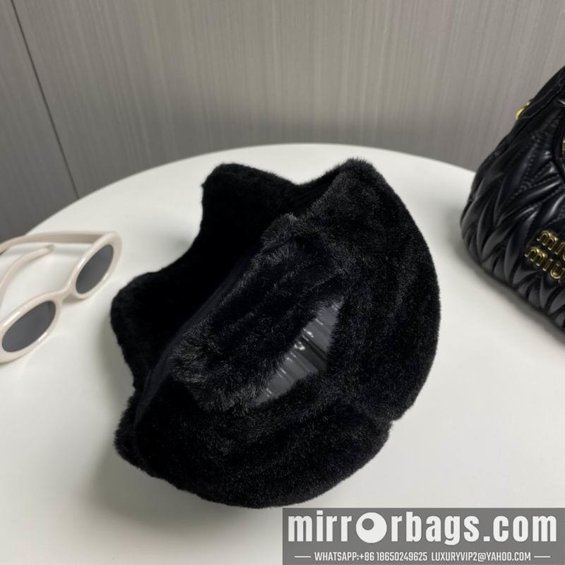 Replica Canada Goose Hat dx04