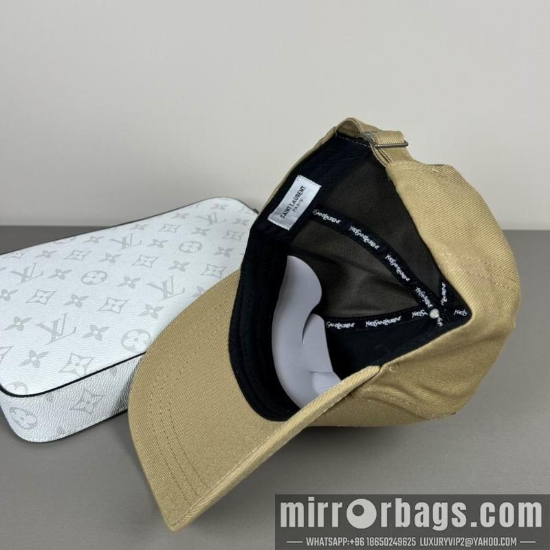 Replica YSL Hat dx37