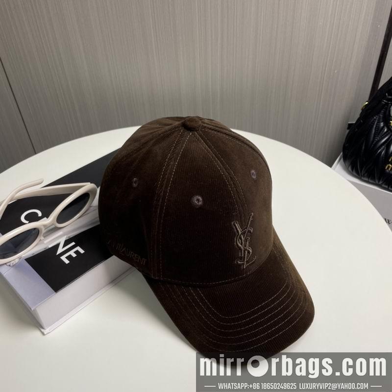 Replica YSL Hat dx31