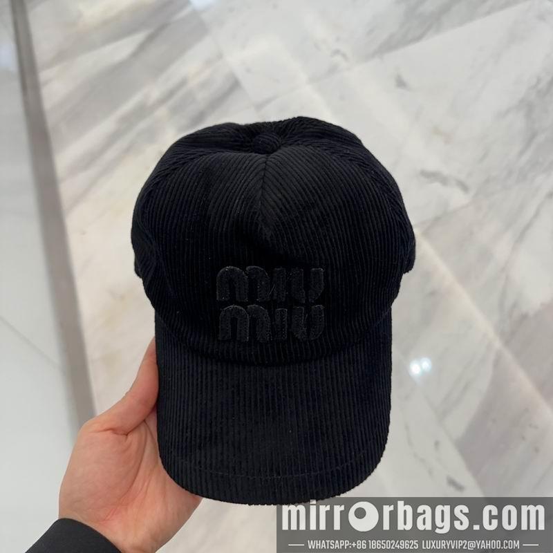 Replica Miumiu Hat dx37