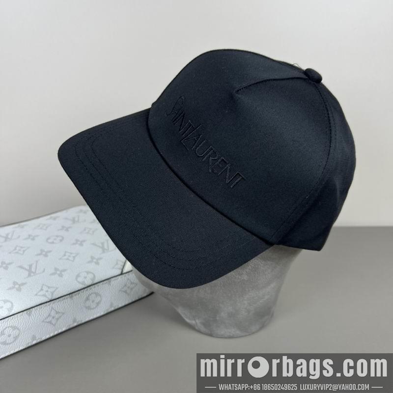 Replica YSL Hat dx37