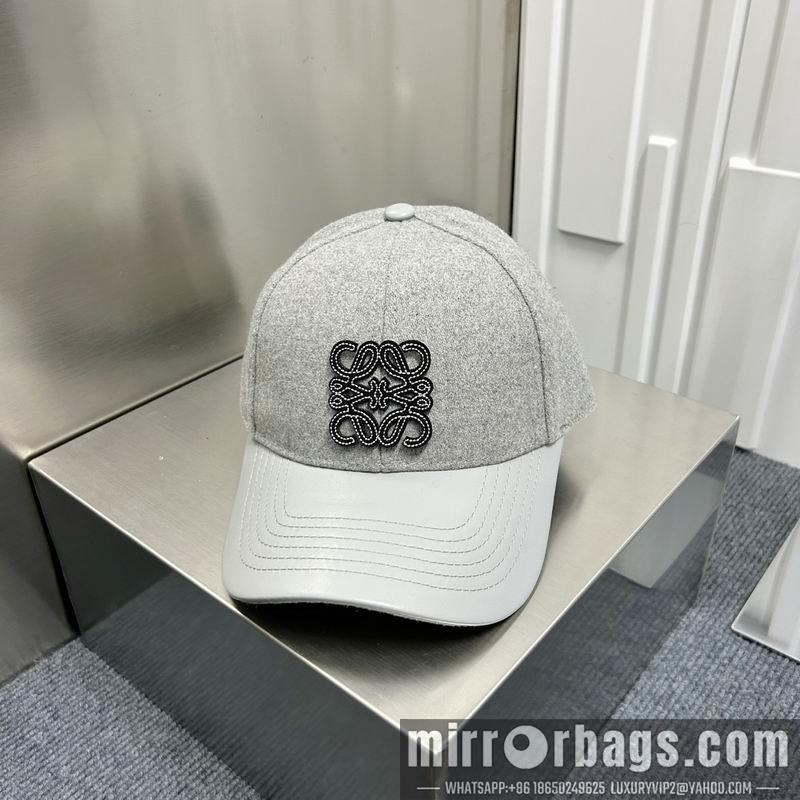 Replica Loewe Hat dx35